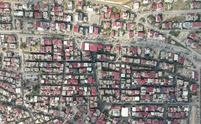 Kahramanmaraş'ta asfalt seferberliği, yollar modernleşiyor ve ulaşım güvenliği artıyor