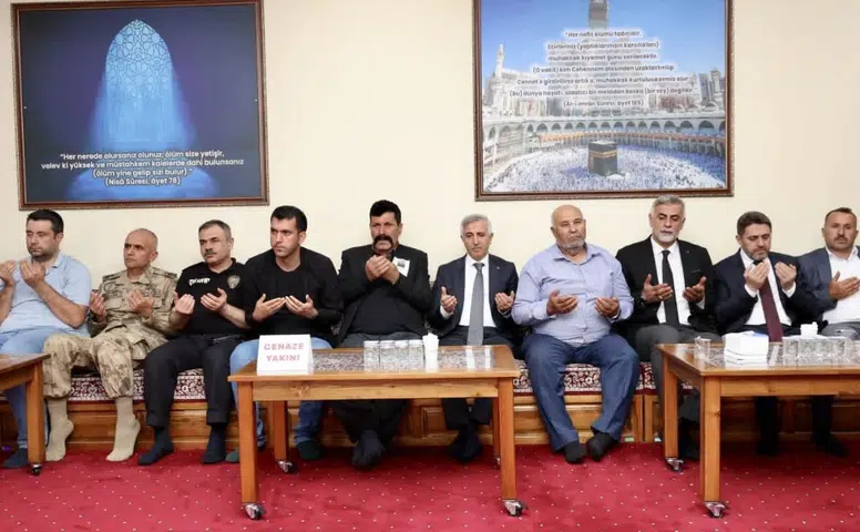 Vali Ünlüer’den Şehit Yusuf Güneş’in Ailesine Taziye