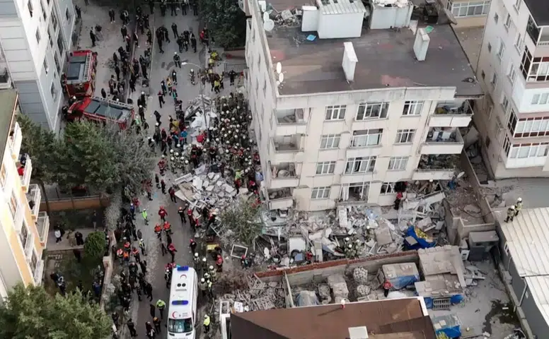 Maltepe’de Çöken Binanın Mimarı ve Şantiye Şefi Tutuklandı