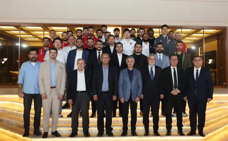 Kahramanmaraş'ta Kipaş İstiklal Basketbol Takımına Moral Buluşması