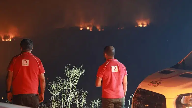 Kızılay Yangın Bölgelerinde 26 Noktada Sahada