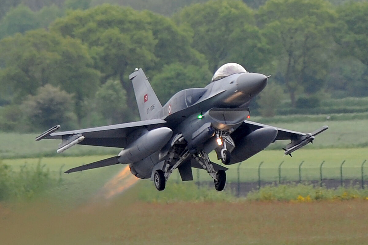 f-16 2