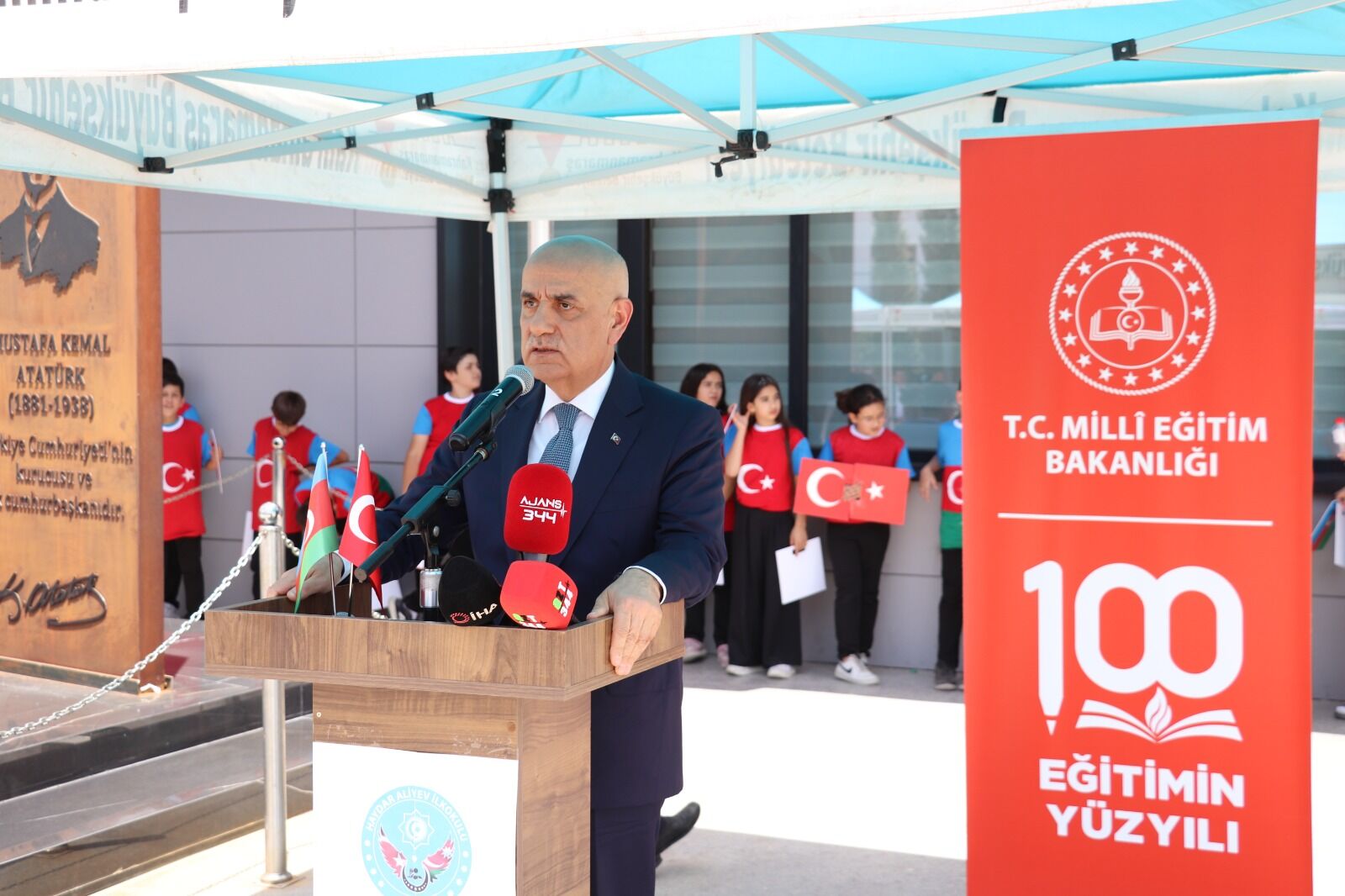 0B562701 9D53 4Dea B572 1Ac7Ba360D7D