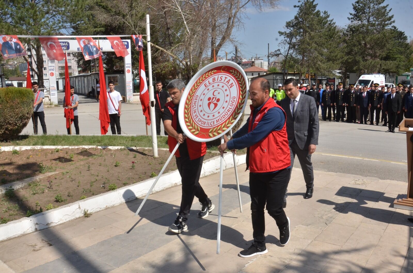 498575275 122228740178240956 7696236714060437468 N