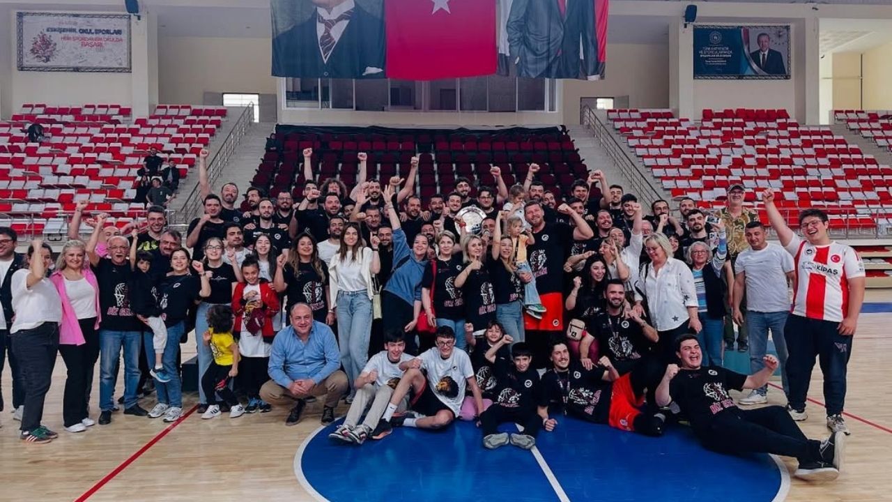 Değişim Şart, Herkes İçin Eşitlik Temel Hedefimiz” (13)