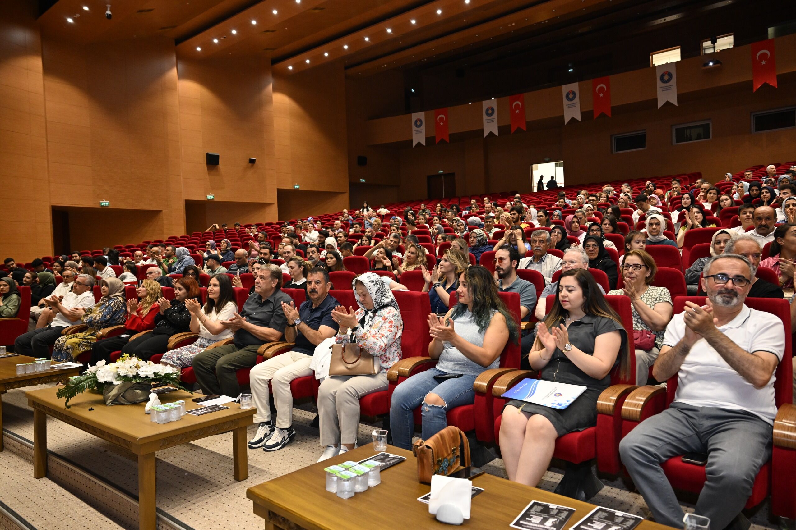 Ksü’de Âşık Mahzuni Şerif’i Anma Konseri Düzenlendi1