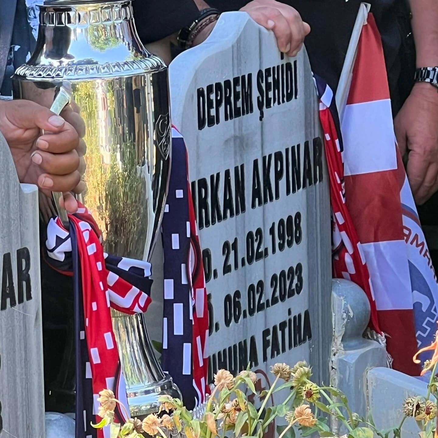 502999784 18006396434769636 128466080850172106 N