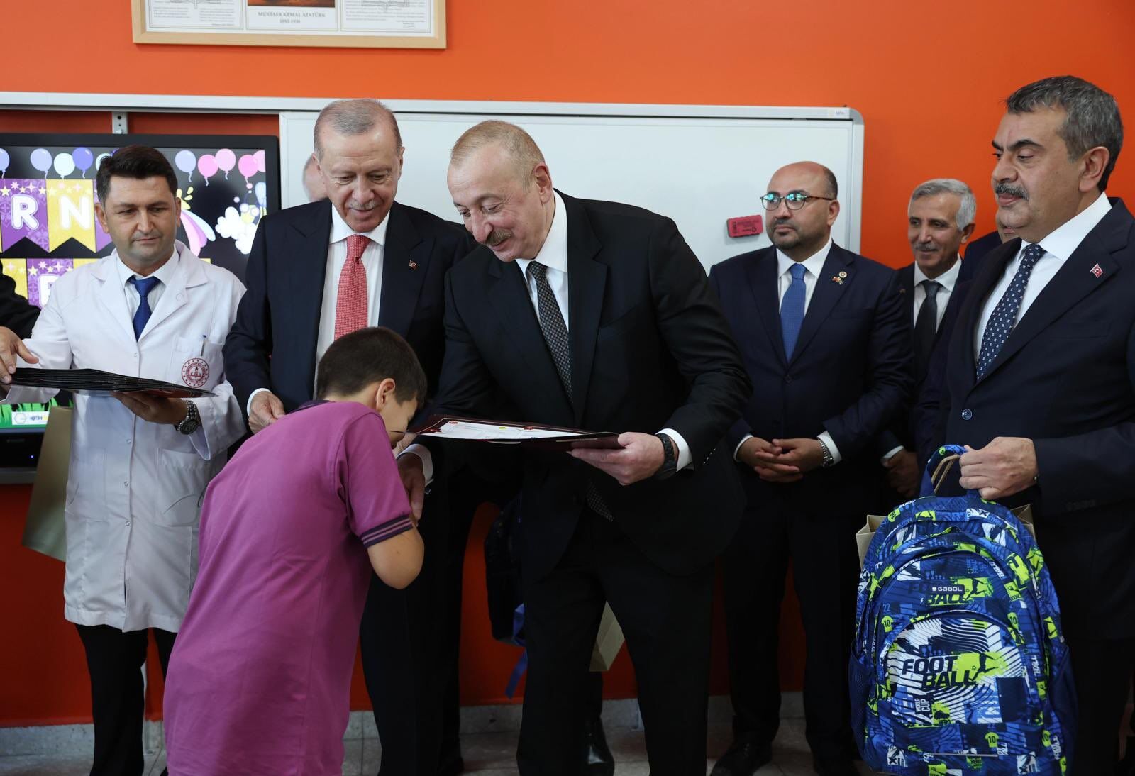 Gt0I4Ht W0 A A T Qax