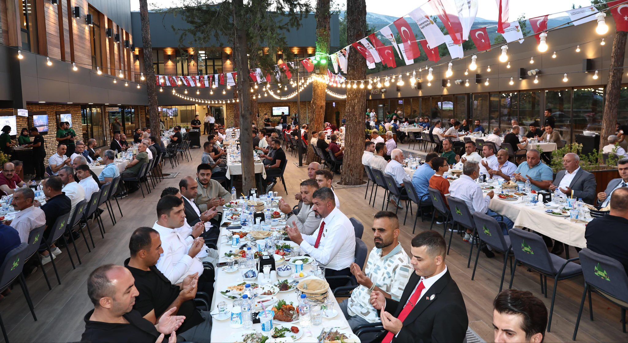 Kahramanmaraş Valisi Ünlüer, Babalar Günü’nde Şehit Babaları Ve Gazilerle Buluştu1