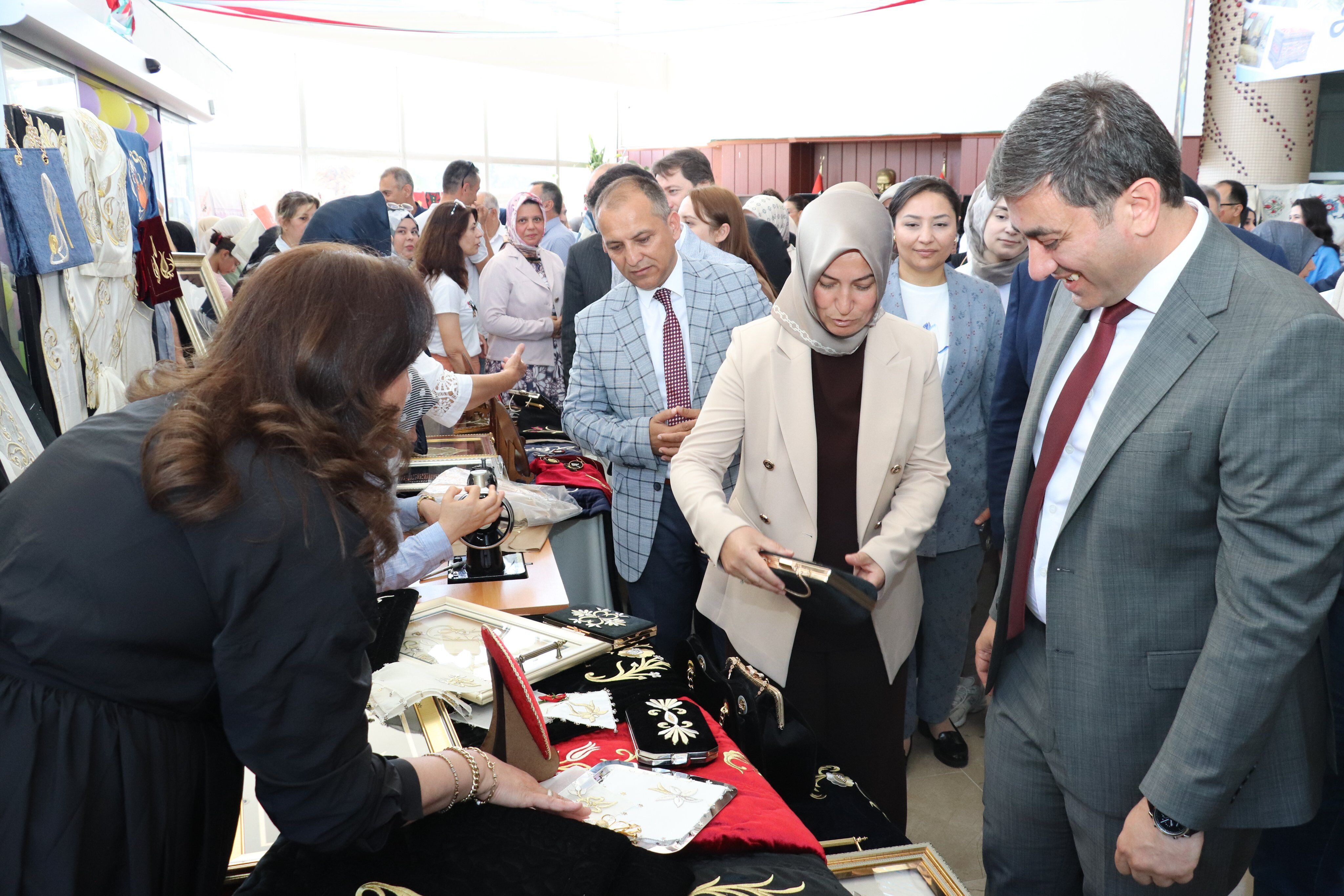 Kahramanmaraş’ta Aile Yılı Sergisine Yoğun İlgi3