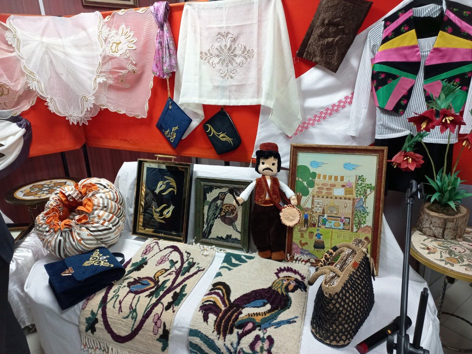 Kahramanmaraş’ta Kırsal Kursiyerlerin El Emeği Sergilendi3