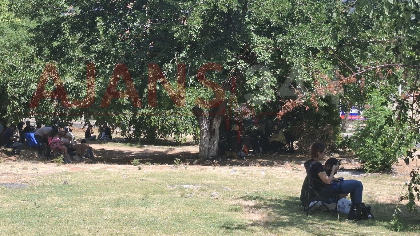 Kahramanmaraş’ta Lgs Heyecanı Binlerce Öğrenci Ter Döktü