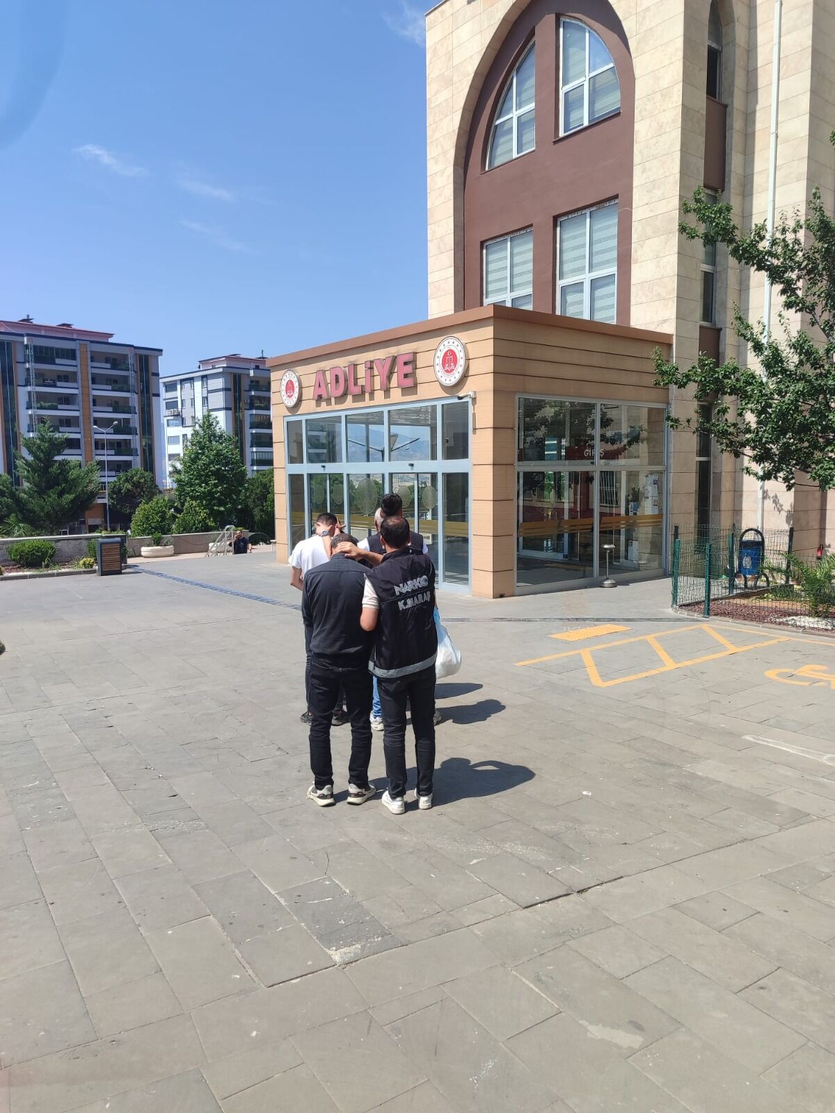 Kahramanmaraş’ta Zehir Taciri 3 Şüpheli Yakalandı2