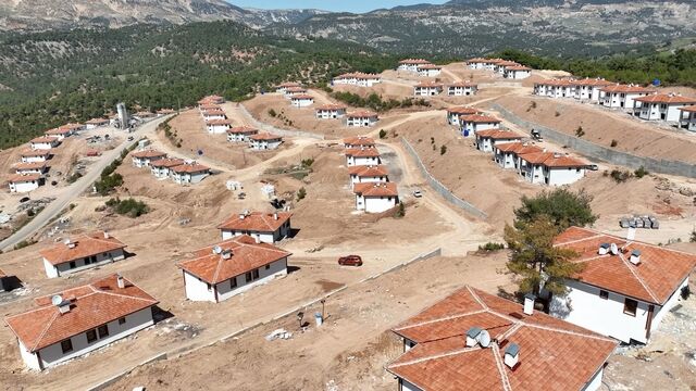 3810809 60D738697782B46Ddbd02303F93070E7 640X640