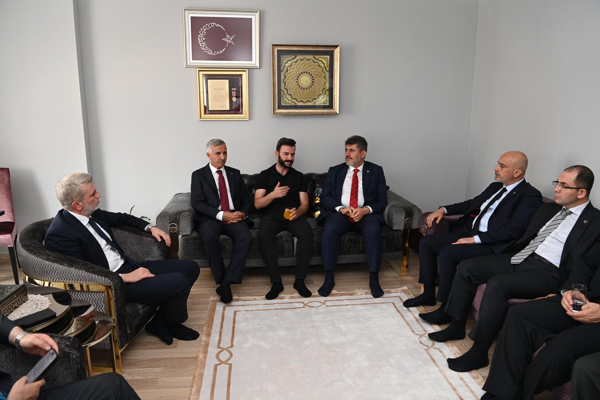 Ak Parti Kahramanmaraş Teşkilatından 15 Temmuz Gazisine Anlamlı Ziyaret1