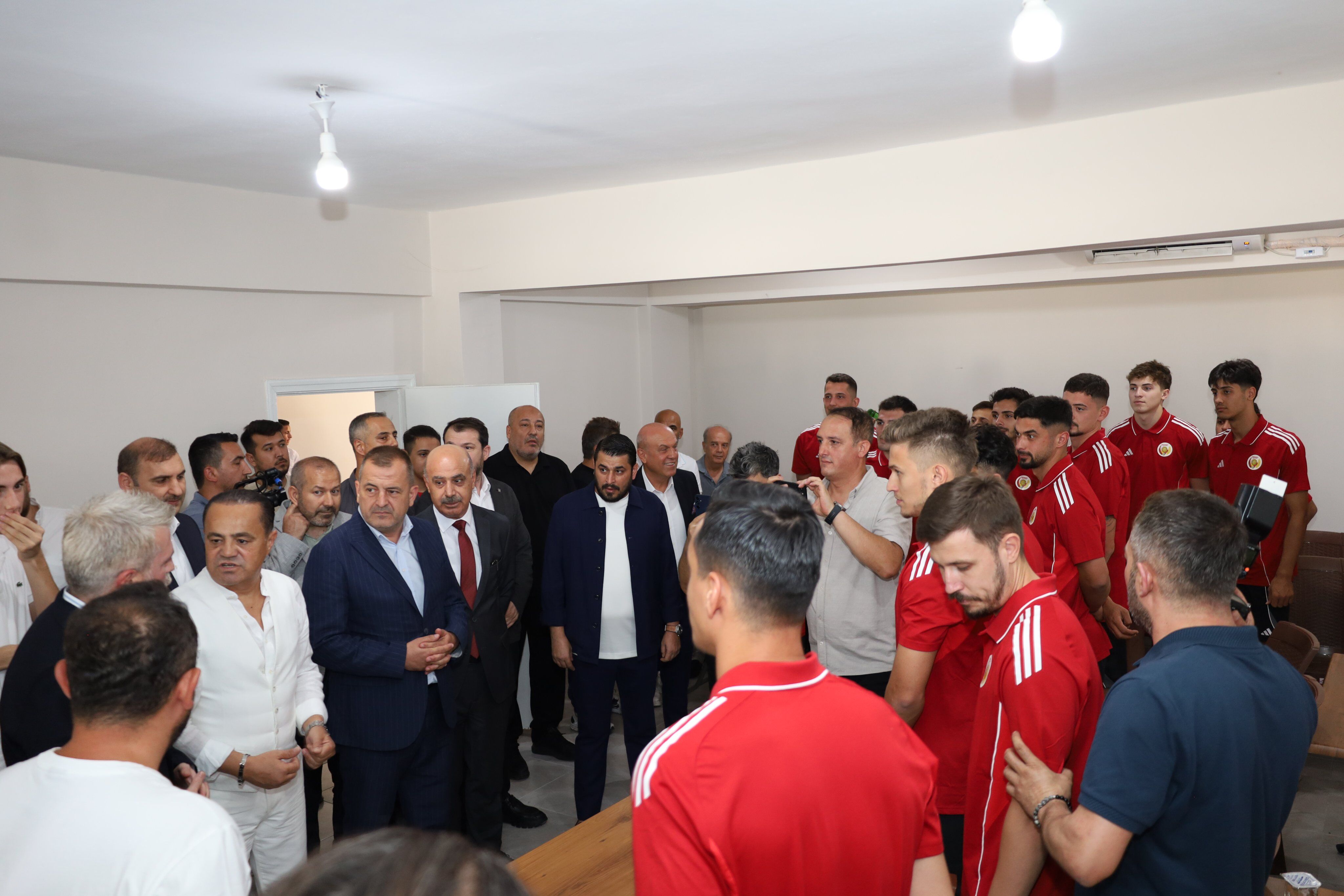 Gy Jteg Z W Y A A Auq A