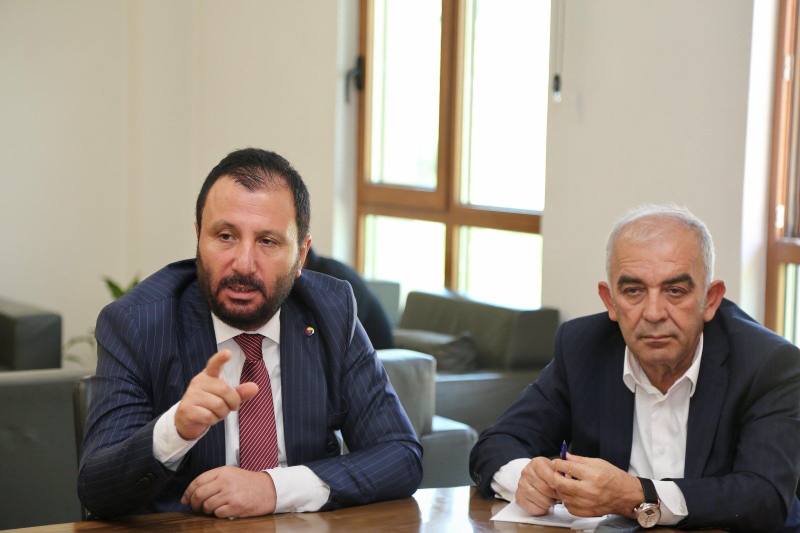 Gzc H Mi4 W Y A Mf Qlm