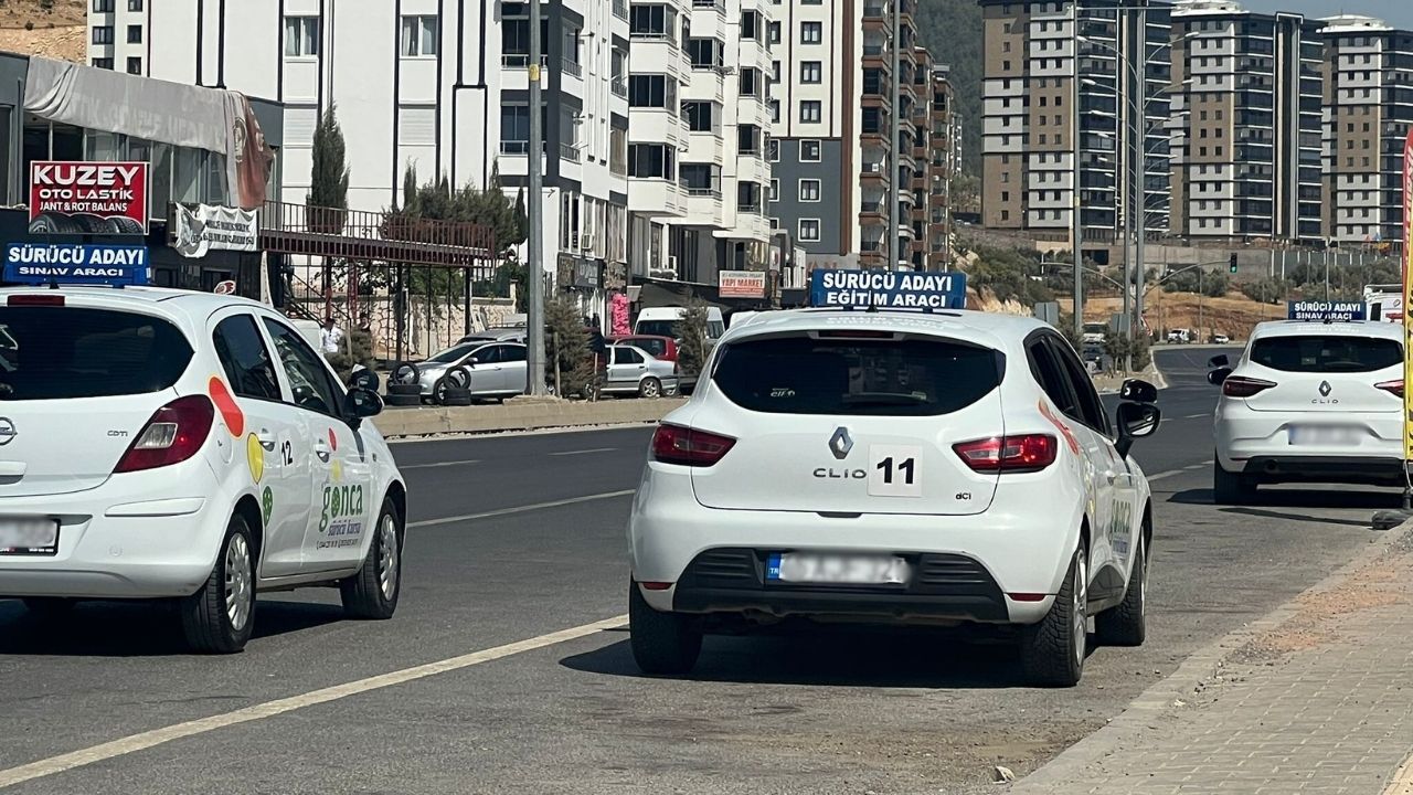 Kahramanmaraş’ta Ehliyet Sınavı Heyecanı Başladı (1)