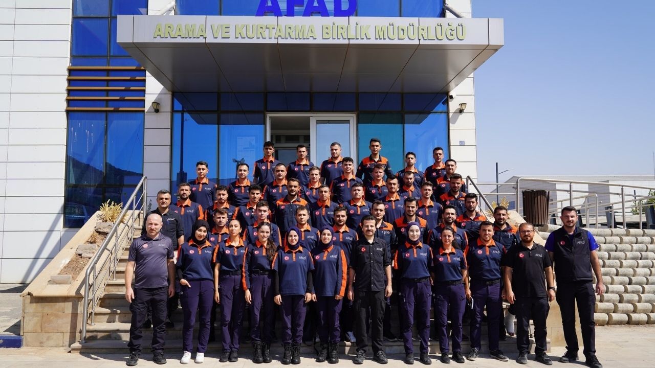 Kahramanmaraş'ta Yeni Arama Kurtarma Teknikerleri Eğitime Başladı (1)