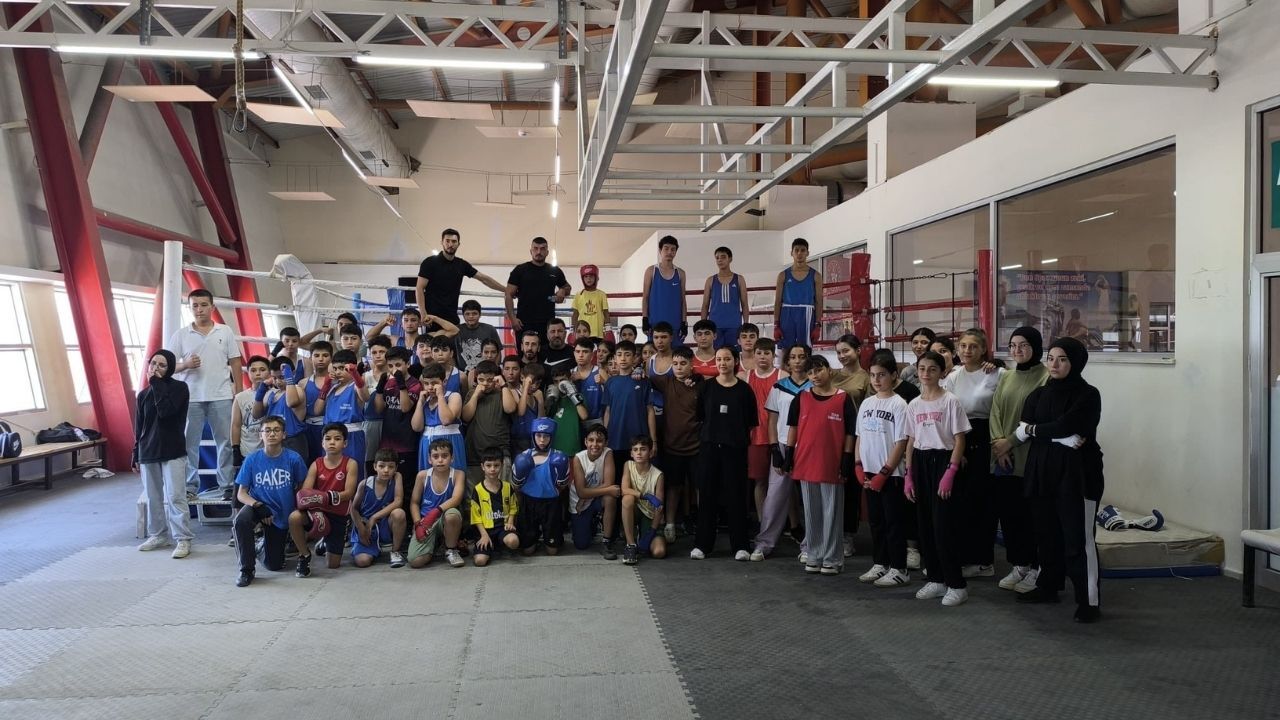 Kahramanmaraş’ta Zafer Bayramı Ringde Kutlandı (1)