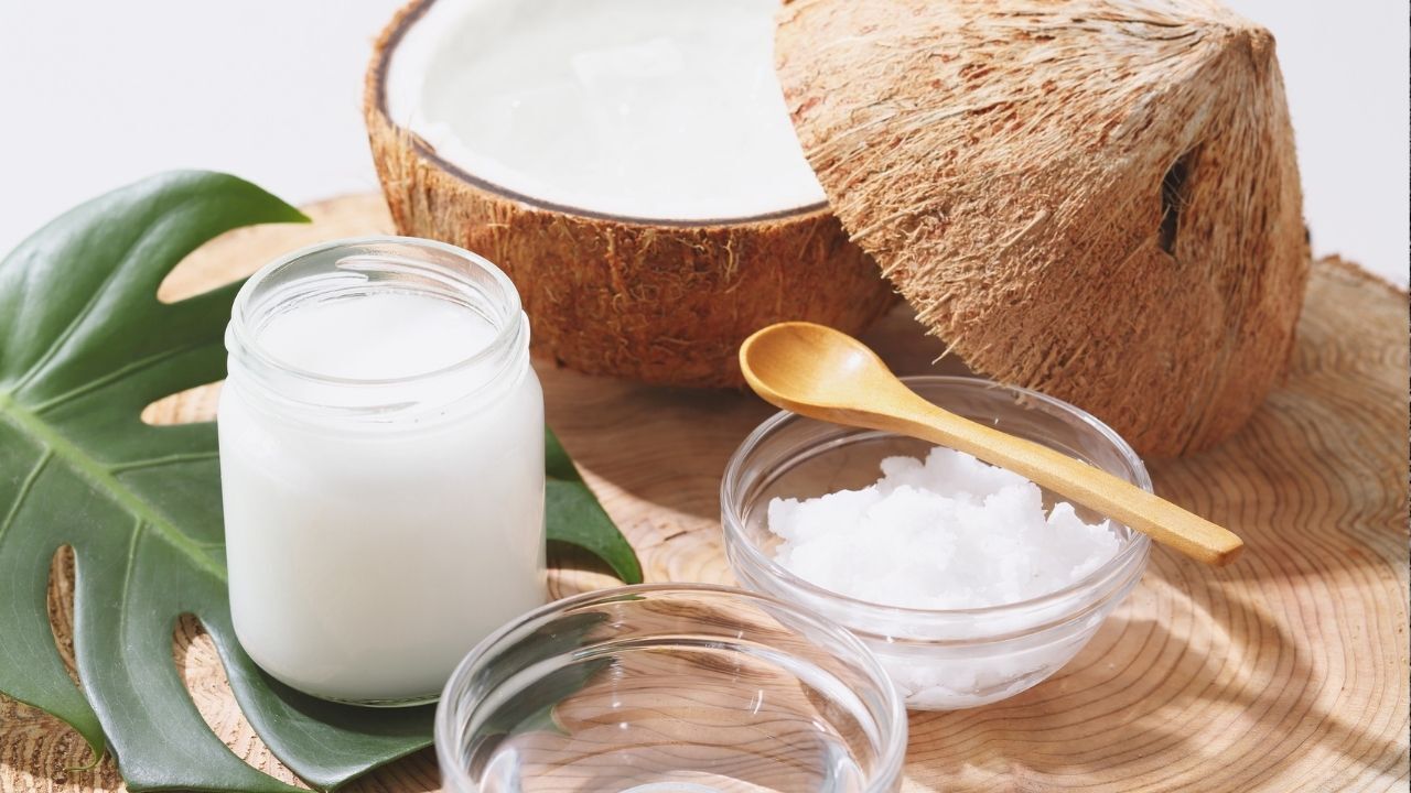 Sadece 1 damlası yetiyor! Tırnaklardaki sararmayı anında yok ediyor 4