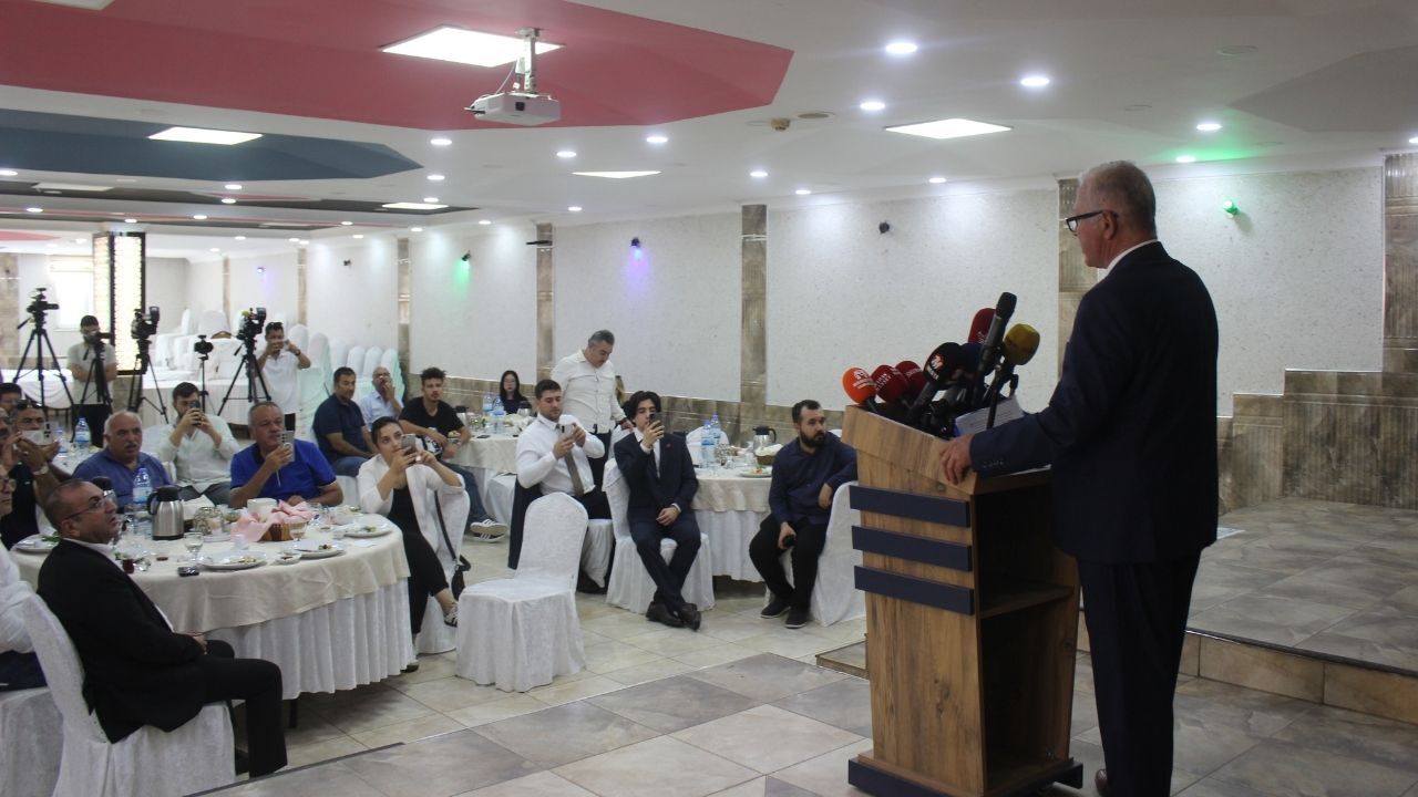 Chp Onikişubat İlçe Başkanı Cahit Özdemir Yeniden Adaylığını Açıkladı (1)