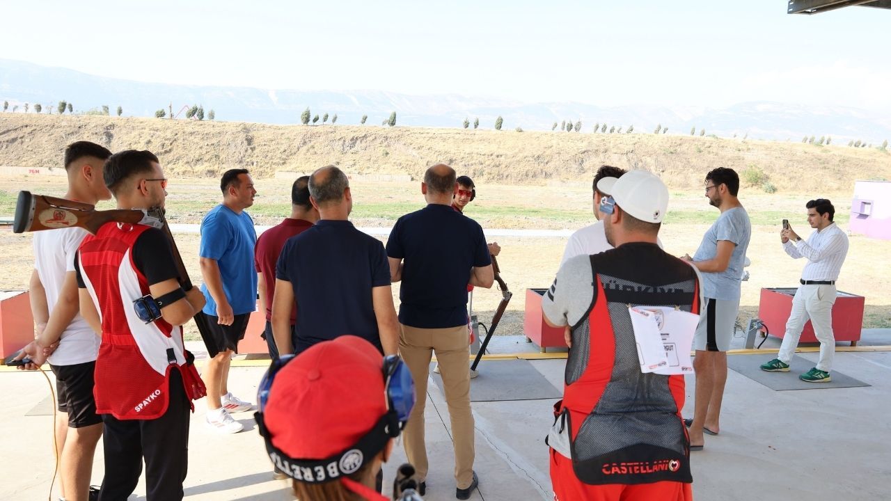 İl Müdürü Yasin Özdemir, Atış Poligonunda Sporcularla Buluştu