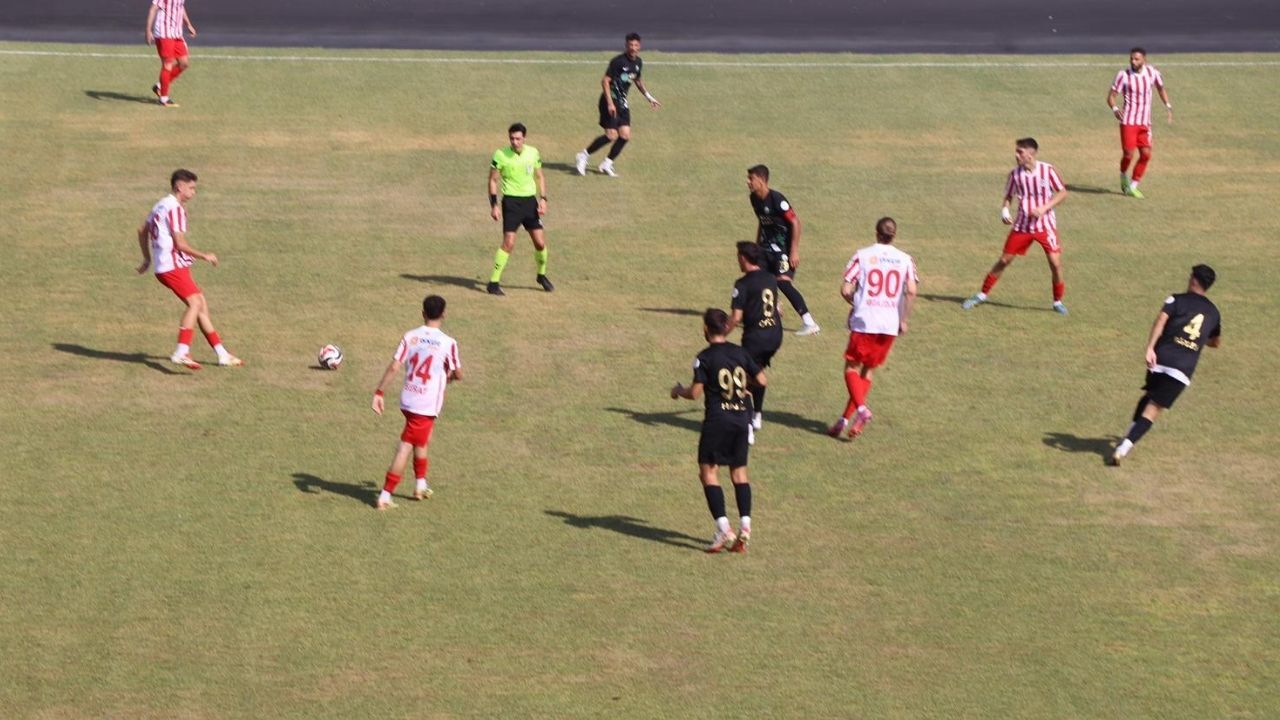 İstiklalspor İlk Yarıda Gol Perdesini Aralayamadı 1-1