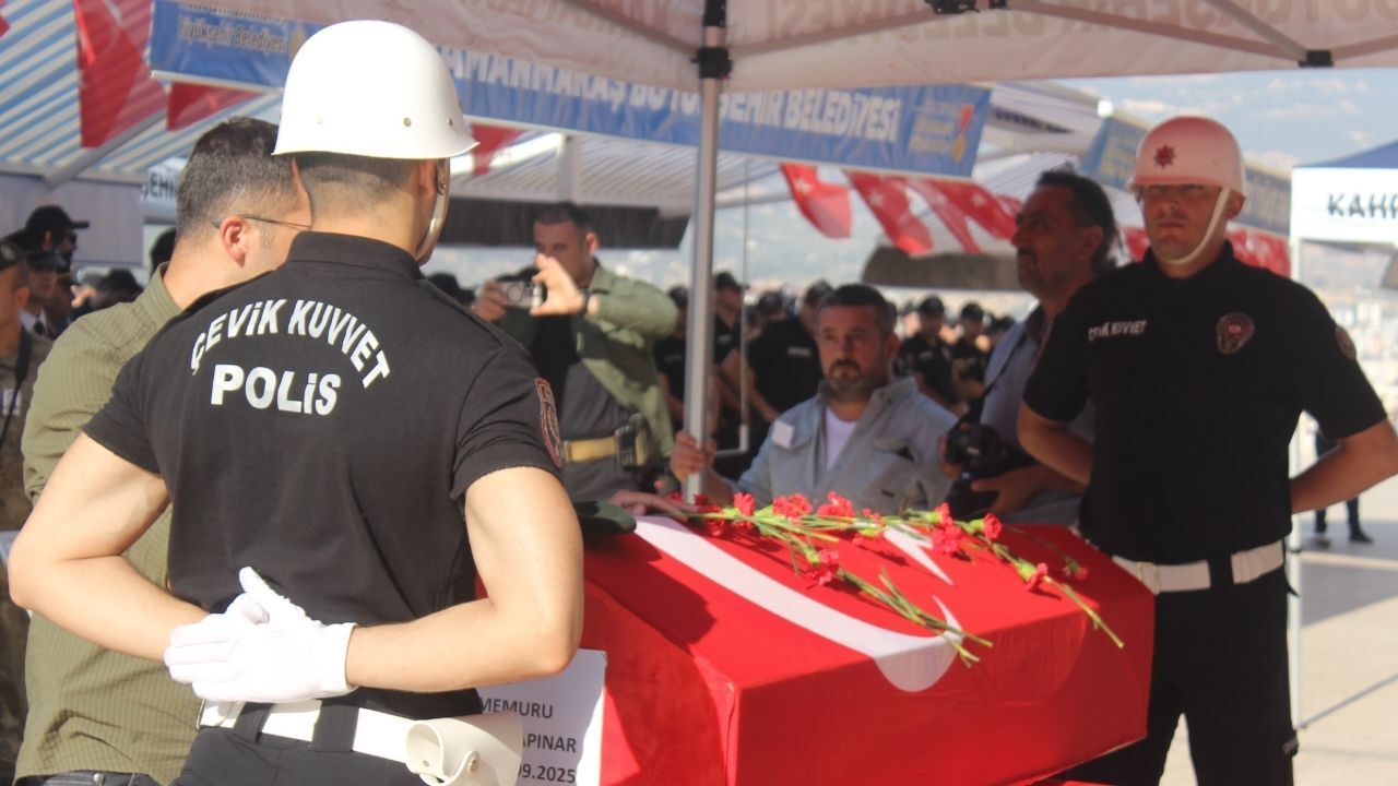 Kahramanmaraşlı Şehit Mustafa Karapınar Son Yolculuğuna Uğurlandı (1)-1