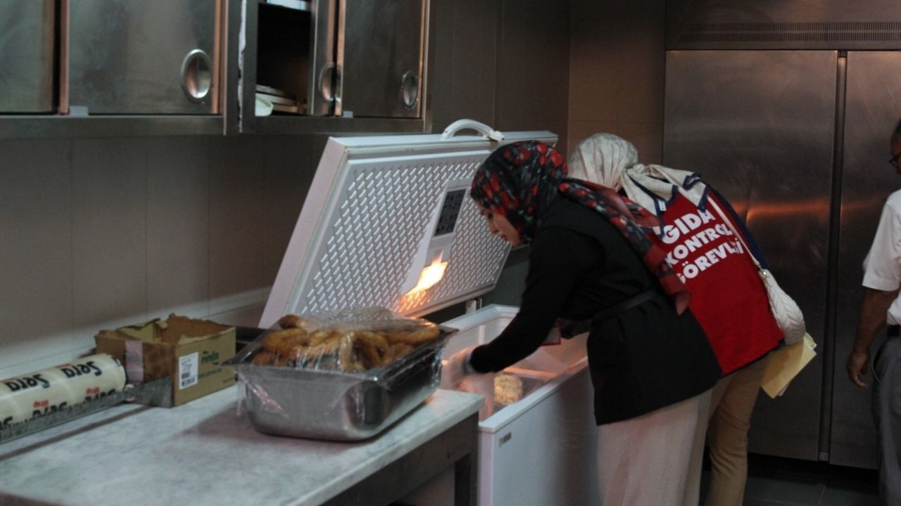 Kahramanmaraşta Okul Kantinleri Denetledi (1)