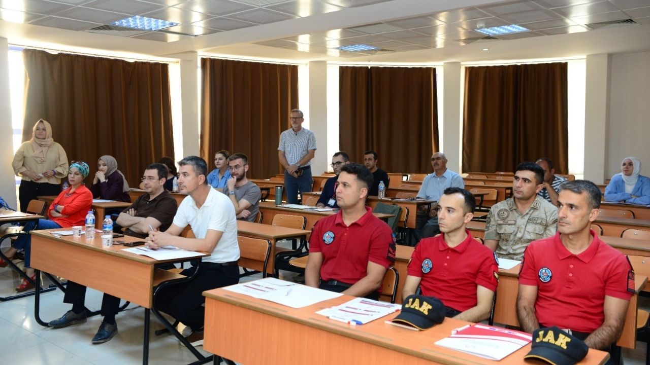 Ksü’de “Dayanıklı Müdahaleciler” Eğitim Programı Başladı