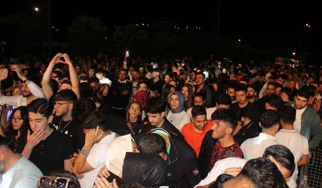 Rıza Tamer, Kahramanmaraşlılara Unutulmaz Bir Gece Yaşattı (2)