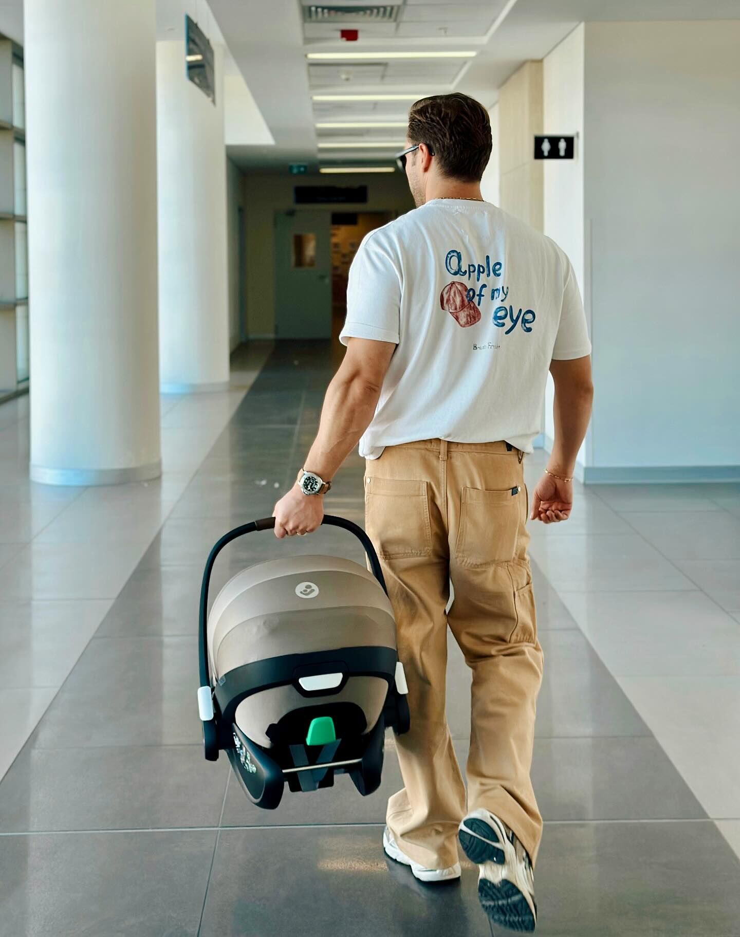 Tolga Sarıtaş Ve Oğlu