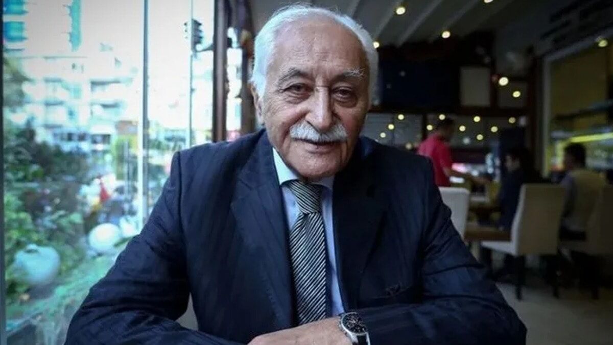 Yavuz Bülent Bakiler 1