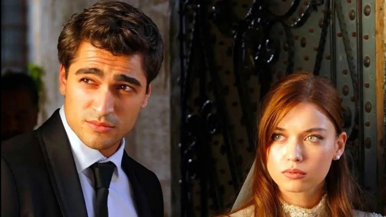 Afra Saraçoğlu Ayrılığı Doğruladı! Mert Ramazan Demir Defteri Kapandı (2)