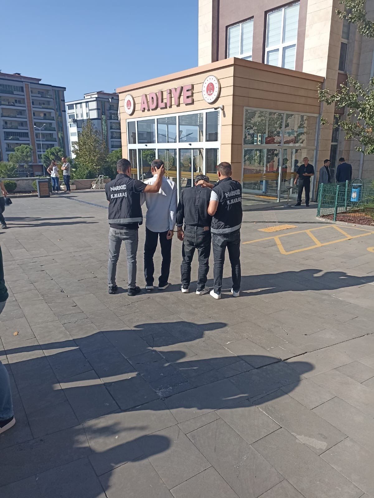 G2 W U499 W M A A Lugw