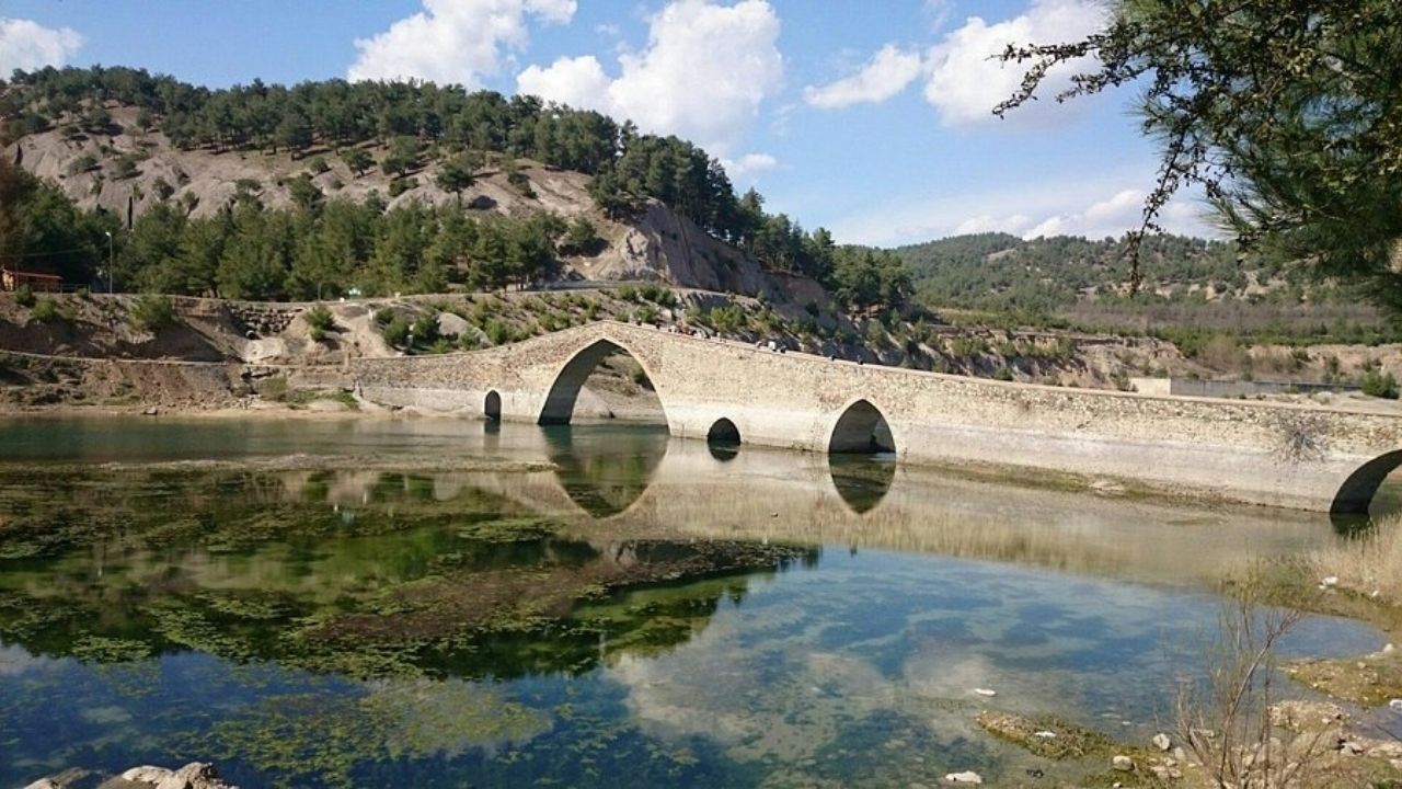 Kahramanmaraş'ın 5 Asırlık Tarihi Taş Köprüsü (3)