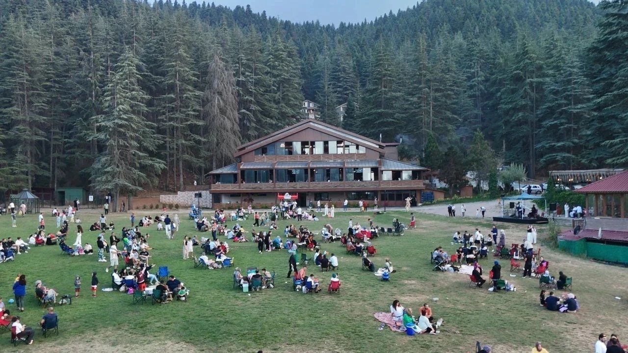 Kahramanmaraş’ın Doğal Cenneti Başkonuş Yaylası Ziyaretçilerini Büyülüyor (2)