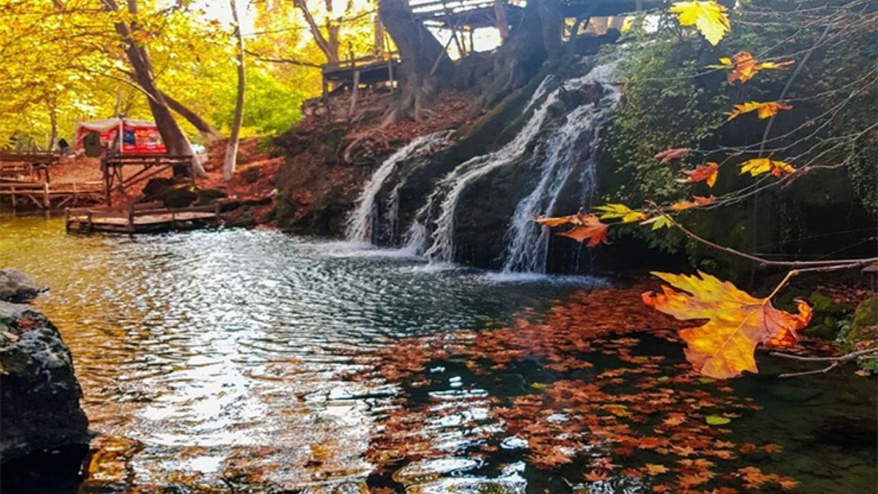 Kahramanmaraş’ın Doğal Harikası Döngel Mağaraları Güzelliğiyle Ziyaretçilerini Büyülüyor (1)