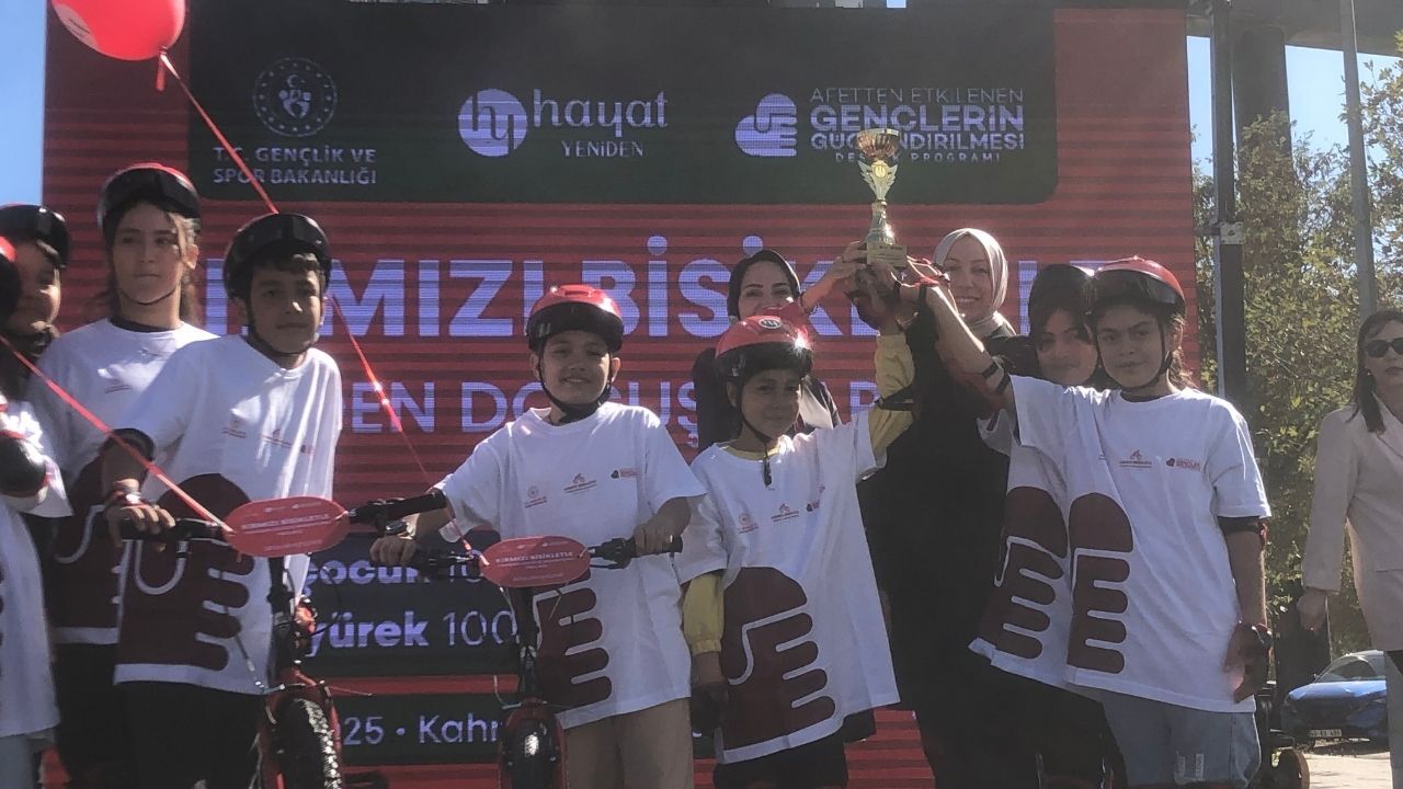 Kahramanmaraş'ta Kırmızı Bisikletler Gençlere Umut Oldu (4)