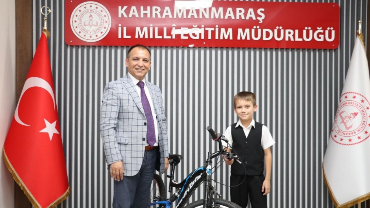 Kahramanmaraş’ta Kültür Yarışmasında Dereceye Girenler Ödüllendirildi (1)