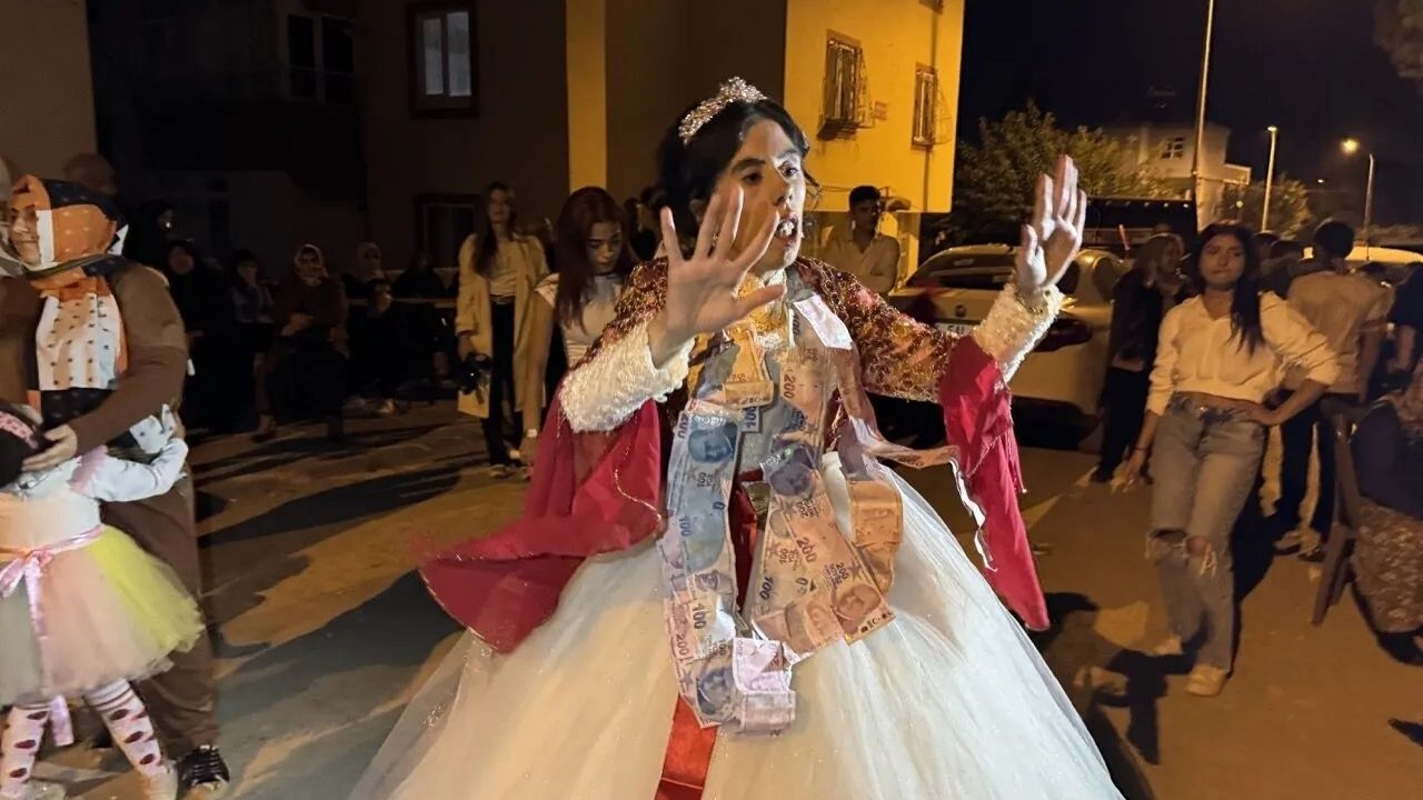 Kahramanmaraş’ta Zihinsel Engelli Merve’nin Düğün Sevinci (1)