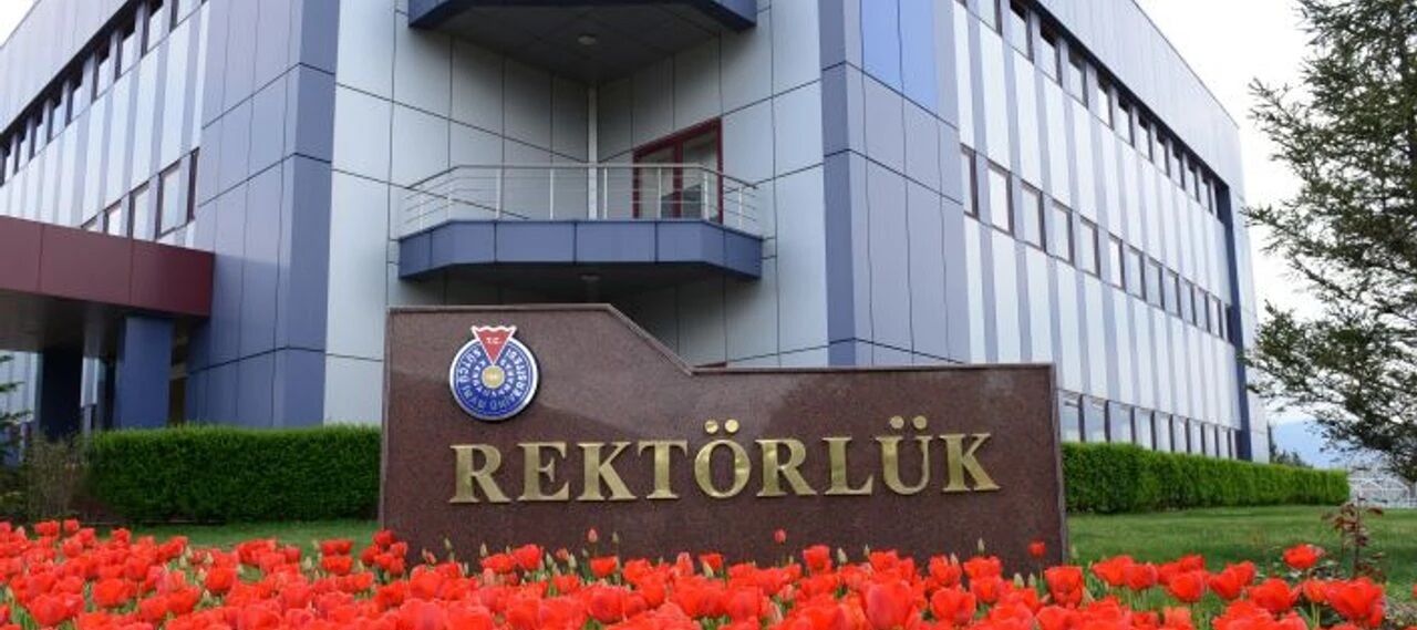 Sutcu Imam Universitesi Ressam Ariyor Son Gun 20 Ekim 2