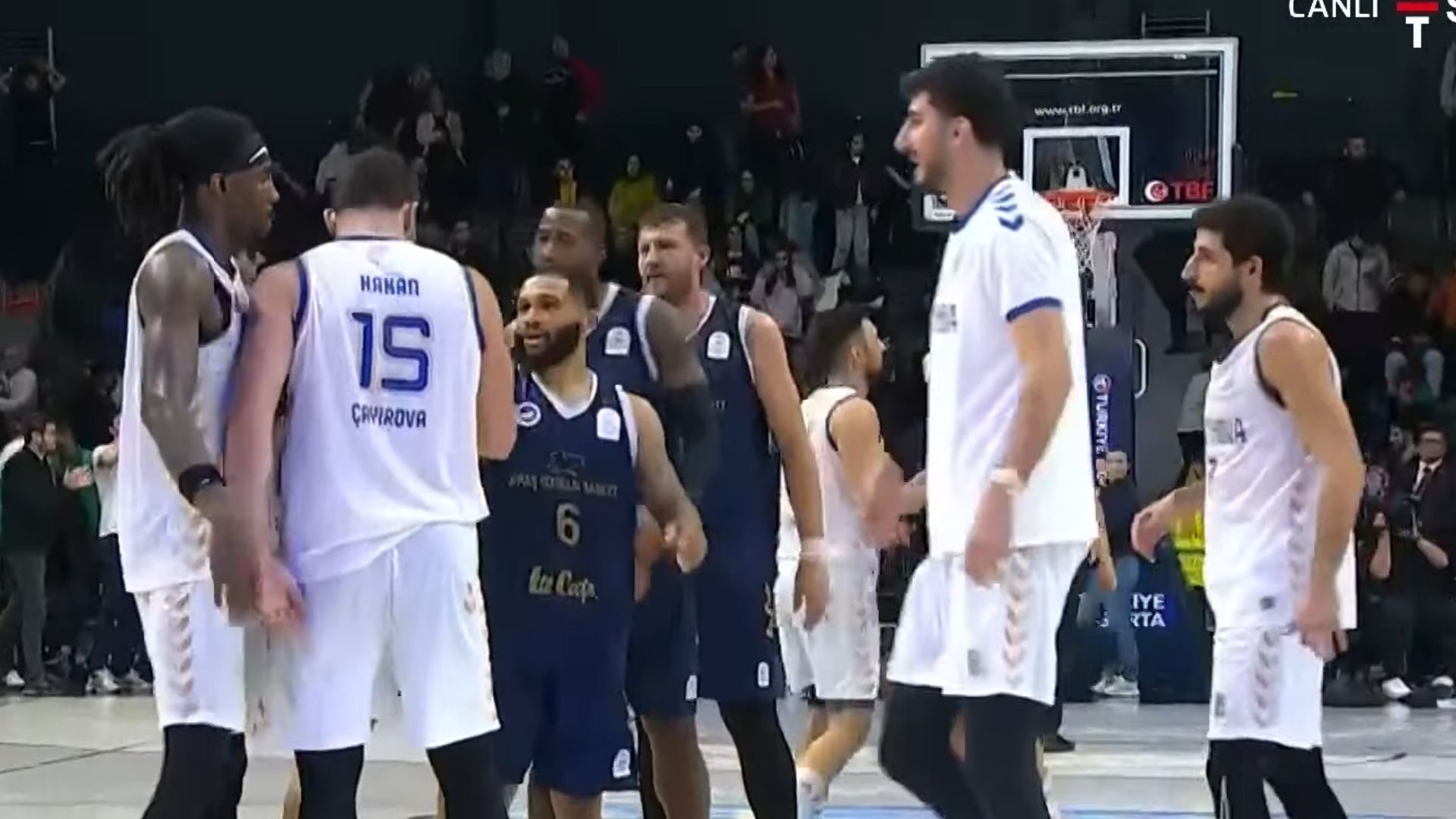 Watkins İstiklal'e Yetmedi 90 86