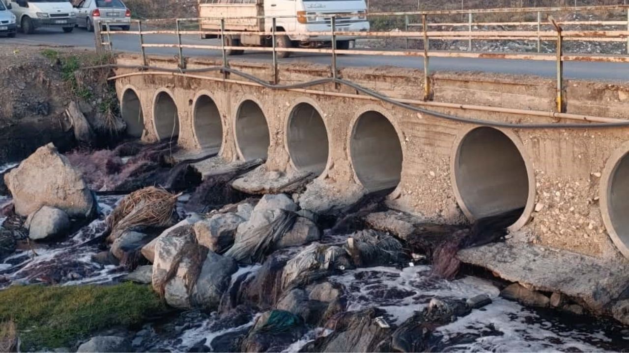 Aksu Çayı Vatandaşı İsyan Ettirdi Ajans344 (1)