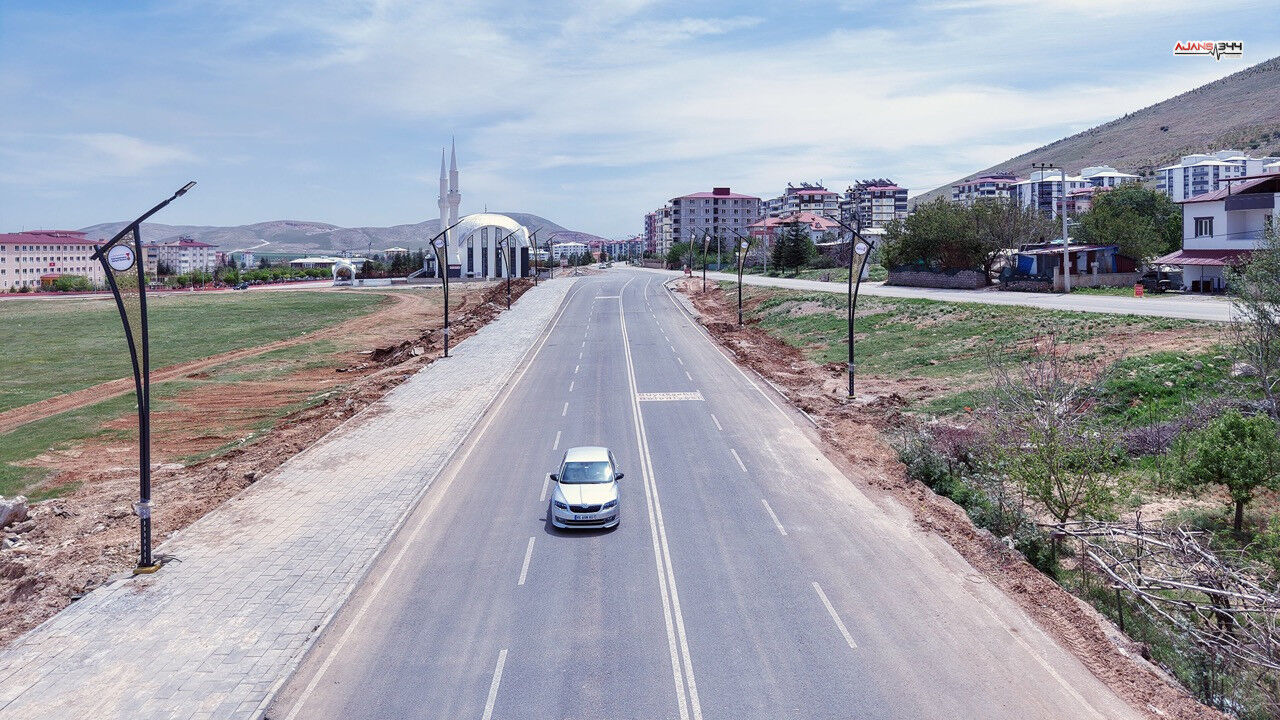 Başkan Fırat Görgel: “Afşin’e 20 Ayda 1,7 Milyar Tl’yi Aşan Yatırım Yaptık”Büyük Afşin (8)