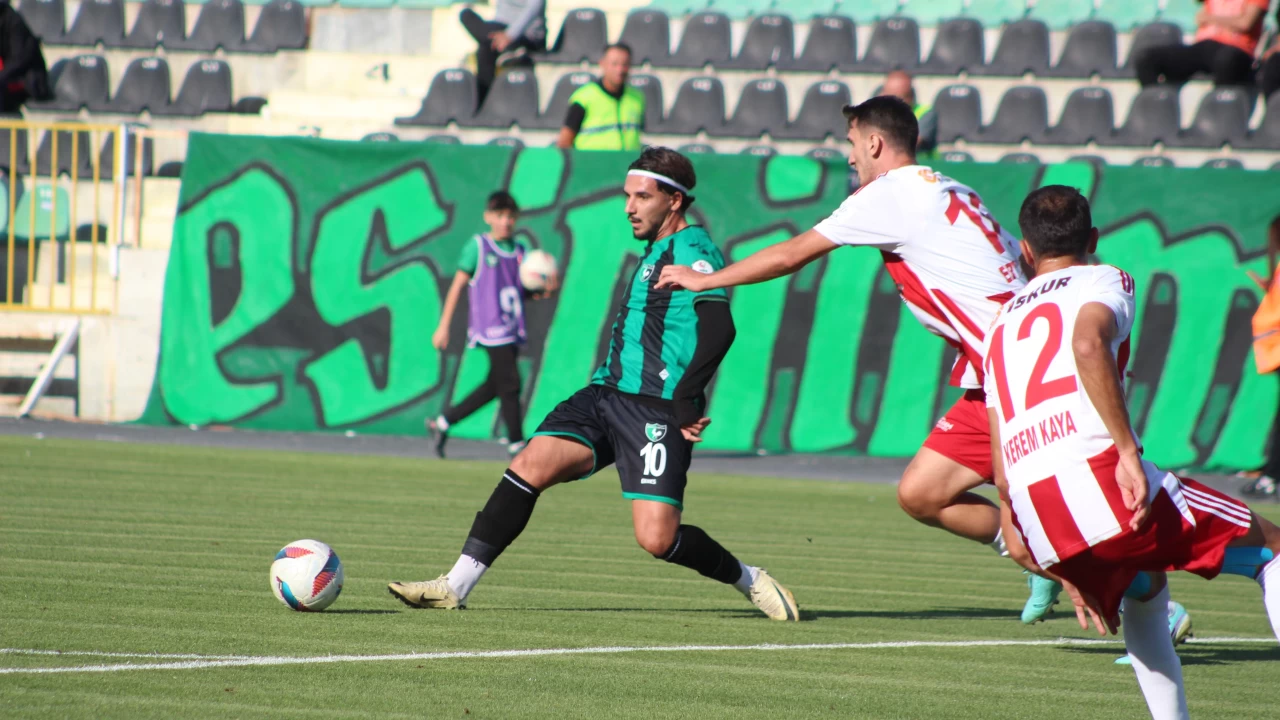 Denizlispor Maci Sonrasi Tansiyon Yukseldi Kahramanmaras Istiklalspordan Mhkya Sert Cikis 9Toa