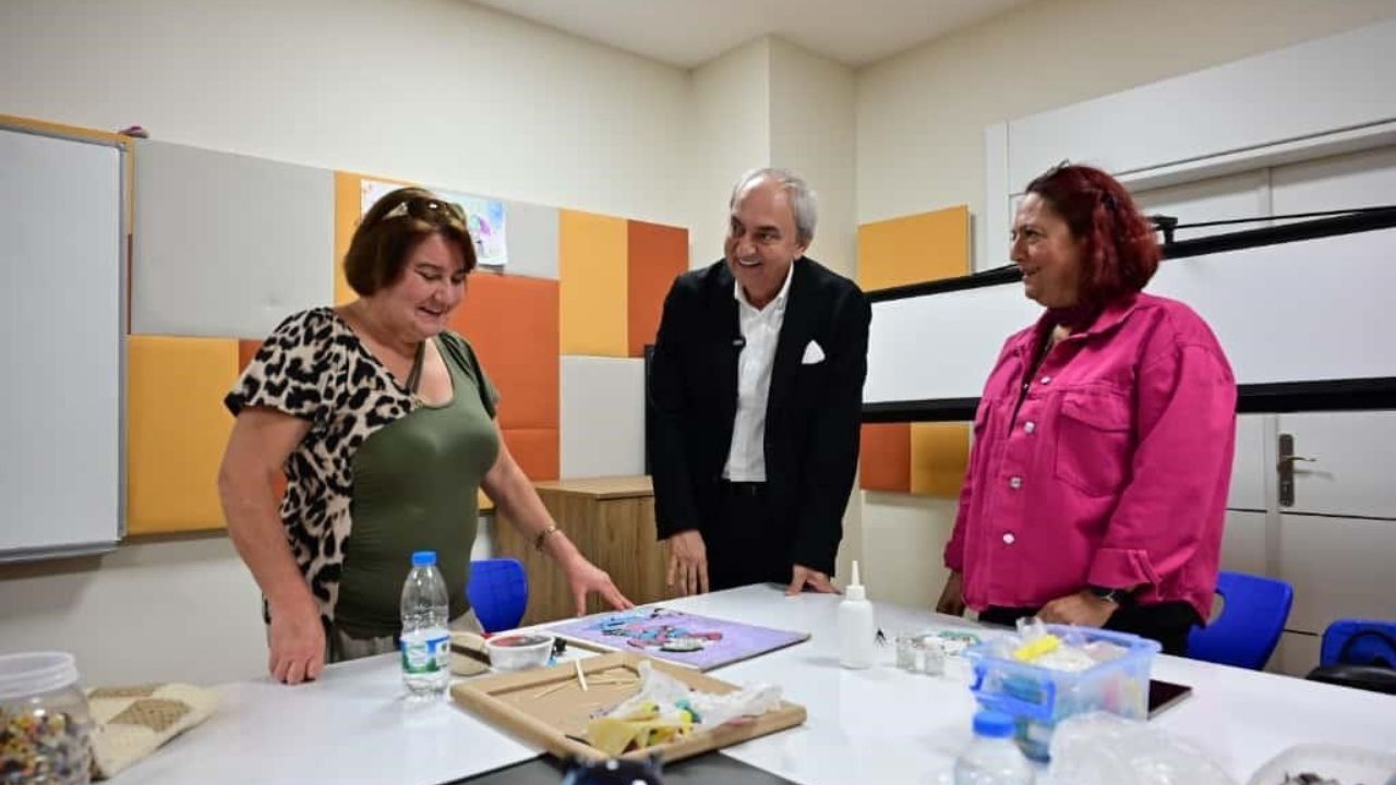 Görsel Sanatlar Ve Sanatsal Mozaik Atölyesi Sanatseverleri Buluşturduajans344