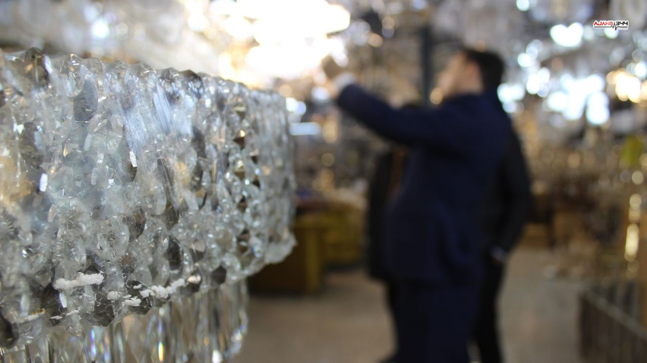 Kahramanmaraşlı Esnaf 5 Yıldır Müşterileri İçin Takım Elbise Giyiyor (4)