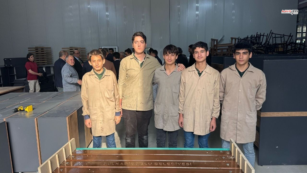 Kahramanmaraş'ta Öğrencileri Hem Öğreniyor Hem Kazanıyor